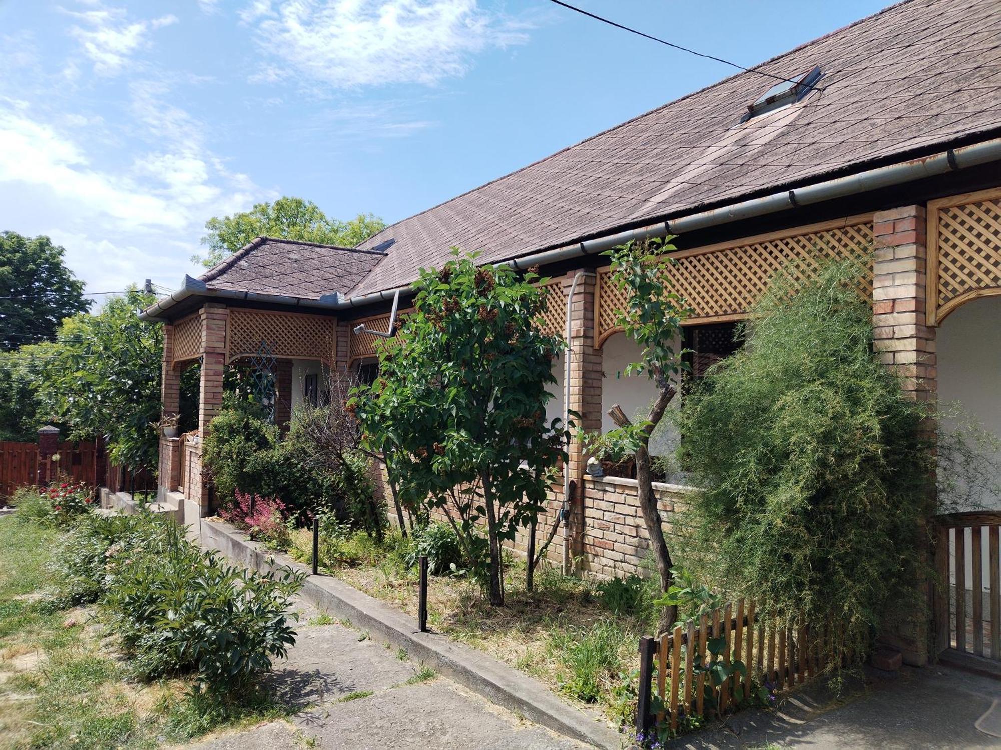 Henrietta Vendégház Domoszlo Exterior foto